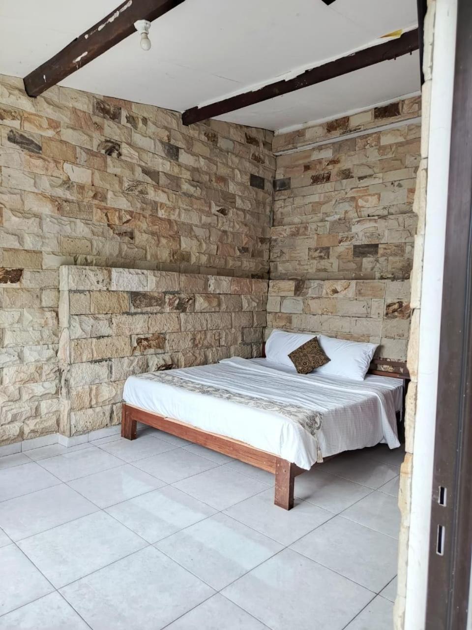 Omah Kenangan At Seven Trumpets Resort Maguwo Kültér fotó